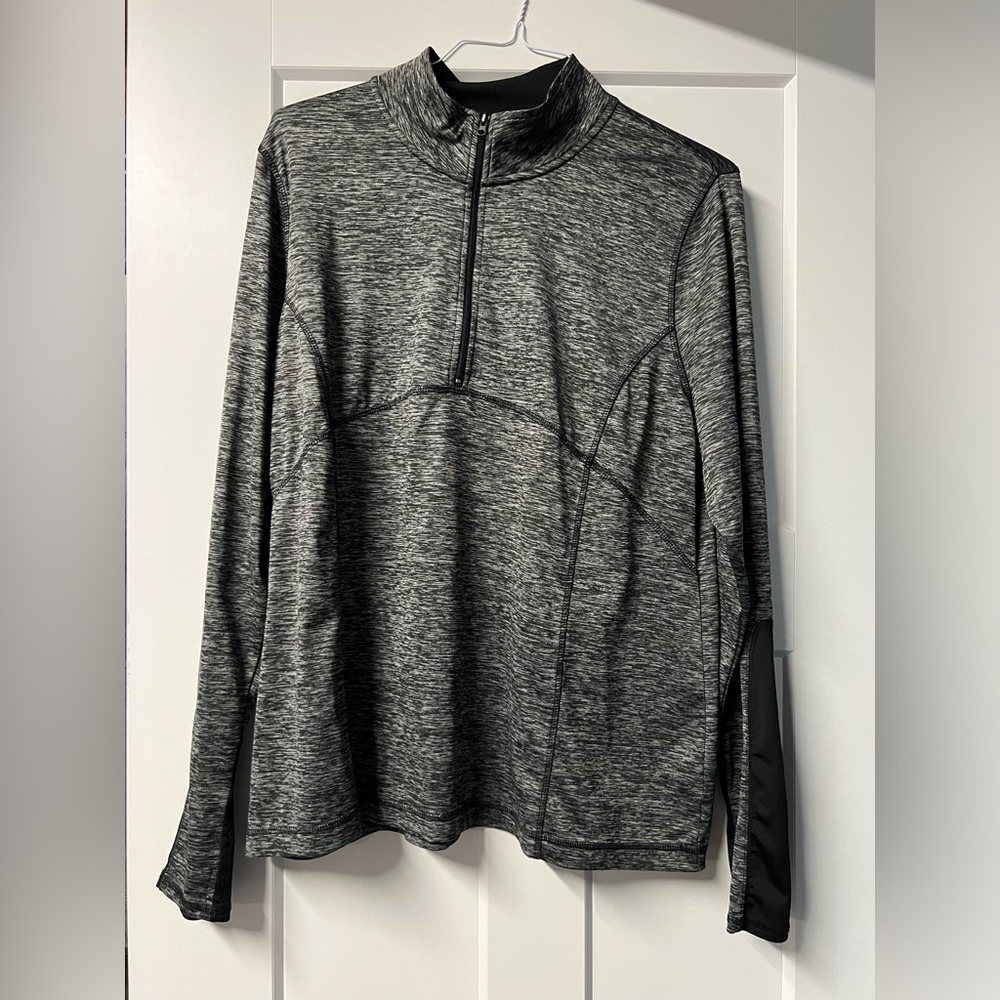Be inspired workout pullover. Size 1X. Heathered gray.
